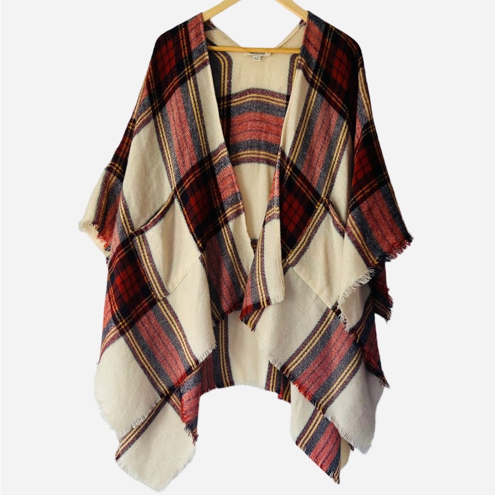 Beautiful Plaid Shawl w/ Pockets